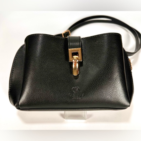 Dee Kelly Handbags - D. Kelly-Japan- Shoulder/Crossbody Bag in Black